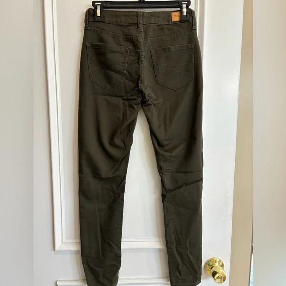 Women’s Aeropostale High Waisted Jegging - Picture 4 of 7